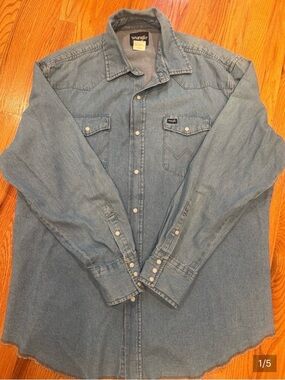 Wrangler Denim Western Shirt in Faded Blue